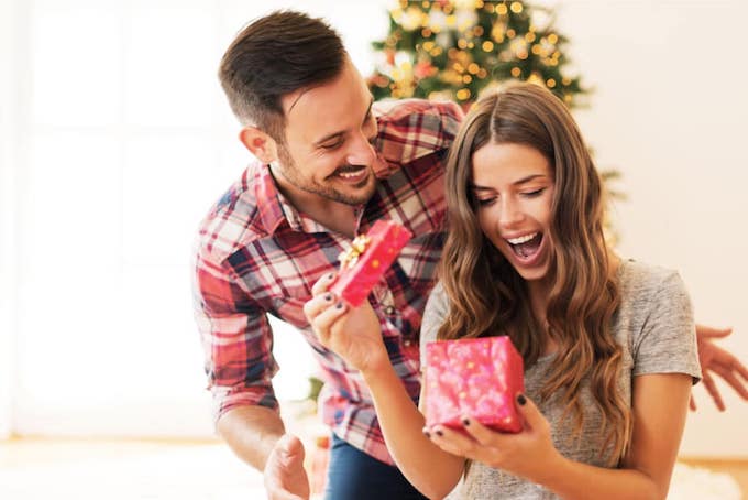 10 Presents to Buy for Your Girlfriend